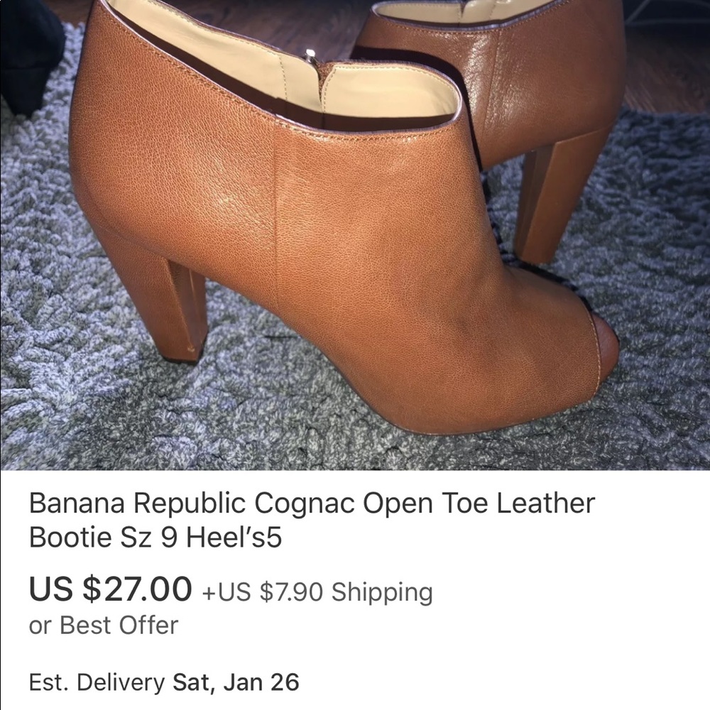BANANA REPUBLIC SZ 9 cognac leather 5’heels